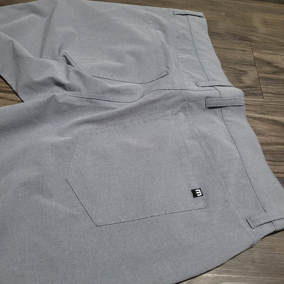 Travis Matthews Men's Gray Pants Size 36x32 Golf Athleisure Performance - Picture 6 of 9